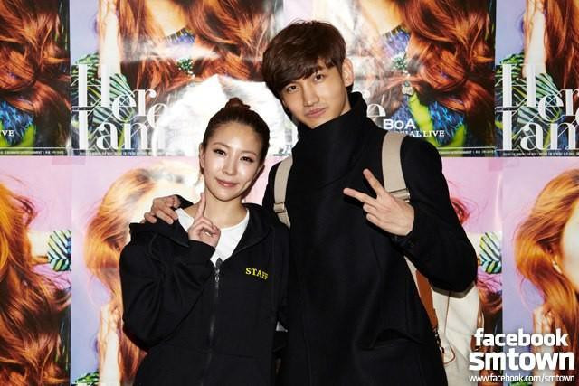 ##s###BoA có vóc dáng nhỏ bé vì debut và ép cân quá sớm Bởi khi đó, BoA còn chưa trưởng thành, vóc dáng đang phát triển nhưng thay vì ăn ngủ thoải mái như bạn bè, BoA đã phải thực hiện chế độ ép cân giữ dáng. Chế độ ăn uống thiếu chất, tập luyện vất vả khiến cho cơ thể BoA chỉ cao đến 1m6 là dừng lại và vóc dáng nữ idol luôn nhỏ nhắn như một cô bé. 