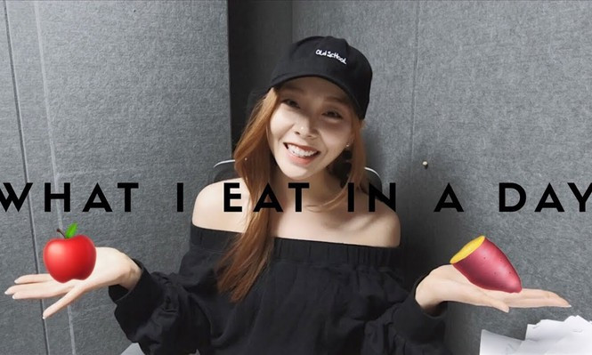 ##s### Ashley mất luôn kỳ nguyệt san sau khi ăn kiêng khắc nghiệt Cô đã tìm cách đi tiêm hóc-môn để cân bằng nội tiết nhưng chẳng có kết quả, chỉ có ăn uống nghỉ ngơi điều độ mới giúp nguyệt san trở lại. Nhưng mỗi khi Ashley ép cân để chuẩn bị comeback, nguyệt san lại biến mất cho thấy chế độ giảm cân quá nhanh gây nguy hiểm cho sức khỏe đến thế nào. Cơ thể không phát triển đầy đủ BoA là nữ idol đình đám ở K-Pop và cũng có tên trong số những cô gái thấp nhất K-Pop: Cao 1m6. BoA debut cực sớm, từ năm 13 tuổi và cô tin rằng gia nhập showbiz khi còn quá nhỏ đã ảnh hưởng nghiêm trọng đến sự phát triển của cơ thể.