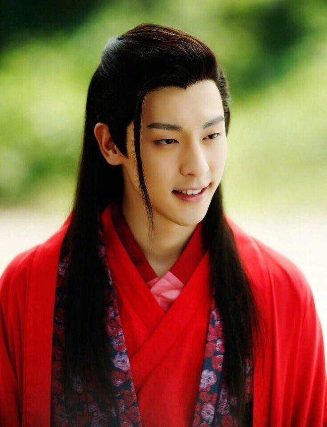 Nam chinh phim Trung dien canh 