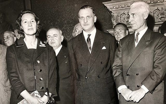 Nu diep vien Phap kha ai khien phat xit Duc kieng de-Hinh-2