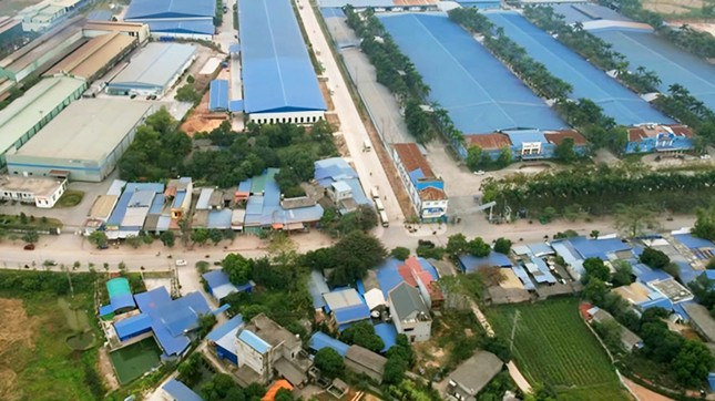 No lo luyen thep o Thai Nguyen khien 4 nguoi bi thuong