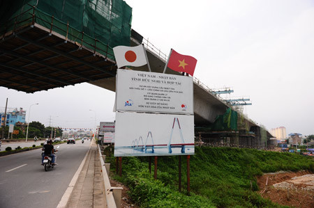 Nganh giao thong giai ngan “sieu khung“