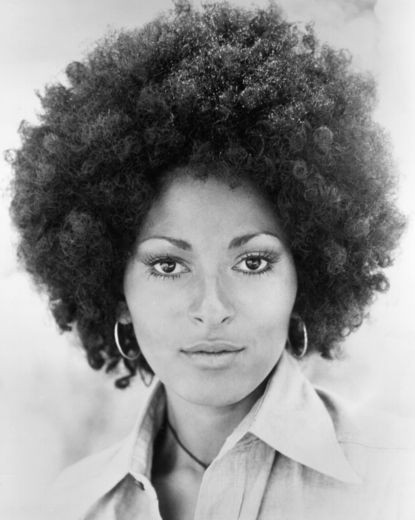 4. Nữ diễn viên Mỹ Pam Grier (1949) đã hâm nóng màn ảnh thế giới những năm 70 với các bộ phim đình đám như "Foxy Brown" và "Coffy".