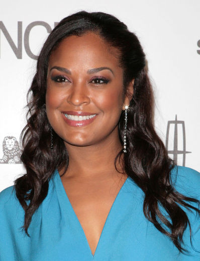 18. Laila Ali (1977) là một nữ võ sĩ quyền anh chuyên nghiệp từng giành chức vô địch ở Mỹ. Có lẽ, chỉ có sắc đẹp của Laila mới so sánh được với sức mạnh cú đấm của cô.