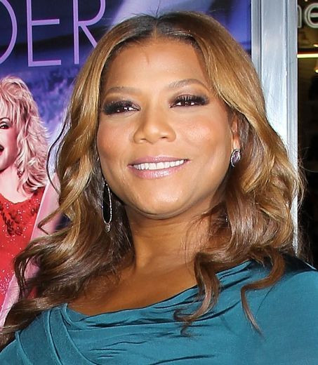 29. Trong làng nhạc rap vốn là lãnh địa của nam giới, nữ rapper Queen Latifah (1970) đã khẳng định được mình bằng cả tài năng và nhan sắc mặn mà.