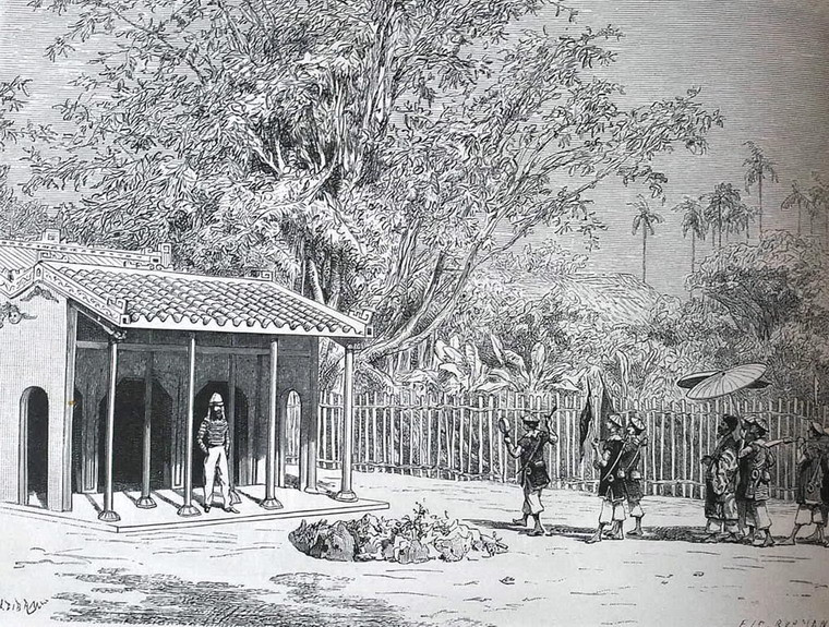 Thăm nhà một ông quan ở Cam Lộ, Quảng Trị.