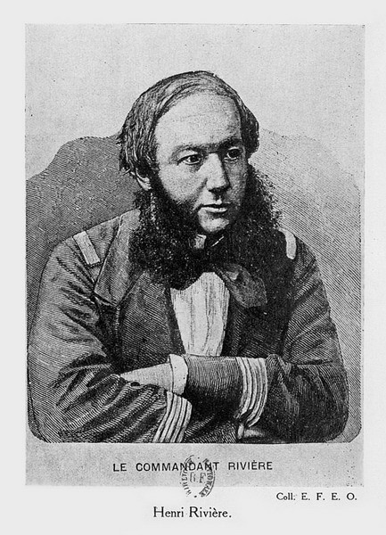 Chân dung đại tá Henri Rivière, người chỉ huy quân Pháp chiếm đóng Hà Nội vào ngày 25/4/1882. Ông bị quân Cờ Đen tiêu diệt ở Cầu Giấy ngày 19/5/1883.