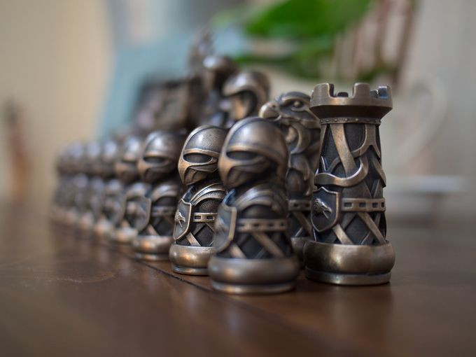 6. Từng bị lãng quên ở Trung Quốc nhưng phổ biến ở phương Tây. Dù là tác phẩm quân sự hàng đầu của Trung Quốc, nhưng vào thế kỷ 19, Binh pháp Tôn Tử không còn được trọng dụng trong nước. Ngược lại, phương Tây bắt đầu nghiên cứu và ứng dụng tác phẩm vào chiến tranh hiện đại. Ảnh: Pinterest.