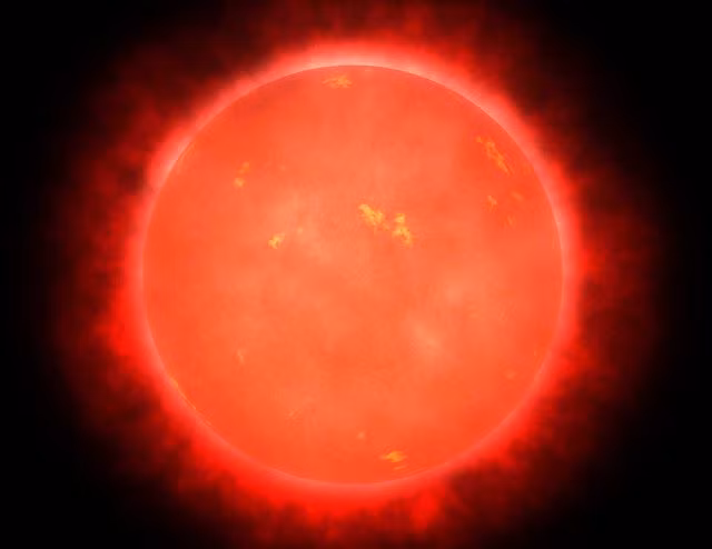  1. Chúng là ngôi sao đang “già đi”. Sao khổng lồ đỏ là những ngôi sao đã đốt gần hết nhiên liệu hydro trong lõi và bắt đầu mở rộng khi chúng chuyển sang đốt helium. Đây là giai đoạn cuối trong vòng đời của các ngôi sao có khối lượng trung bình như Mặt Trời. Ảnh: Pinterest.