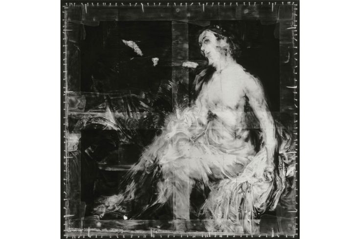  9. Tia X được sử dụng để phân tích tranh vẽ cổ. Các nhà khoa học sử dụng tia X để kiểm tra các lớp sơn bên dưới tranh cổ, giúp phát hiện tác phẩm bị che giấu hoặc xác minh tính xác thực của tranh. Ảnh: Pinterest.