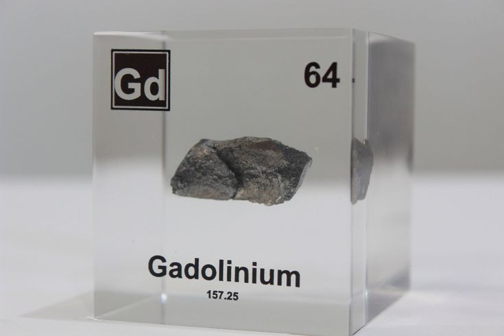  3. Không phải tất cả đều hiếm. Mặc dù được gọi là đất hiếm, các nguyên tố này lại không thực sự hiếm trong vỏ trái đất. Một số nguyên tố, như cerium, có thể tồn tại với số lượng lớn hơn nhiều so với các kim loại quý hiếm như vàng. Ảnh: Pinterest.
