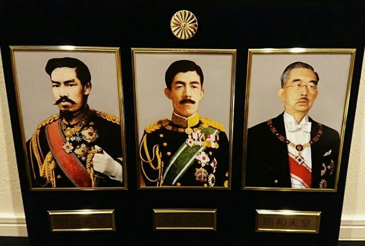  3. Gia tộc Yamato – tổ tiên của Hoàng gia Nhật Bản. Gia tộc Yamato đã thành lập một hệ thống cai trị trung ương, và các vị vua của họ sau này trở thành Thiên hoàng. Hoàng gia Nhật Bản hiện tại vẫn tuyên bố có nguồn gốc từ dòng dõi này. Ảnh: Pinterest.