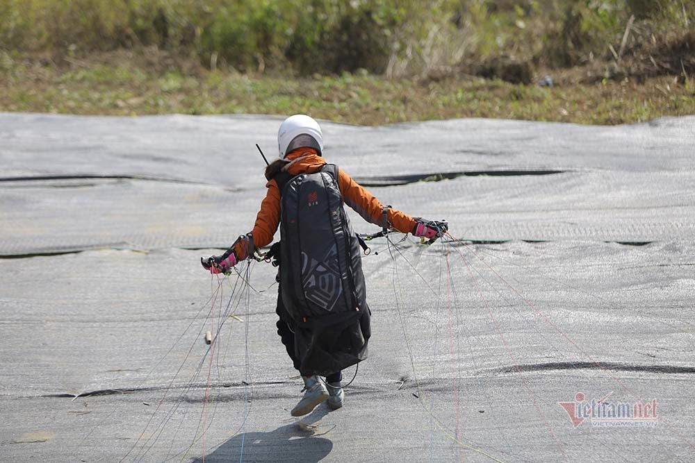 Theo giới chuyên môn nhận định, đây là điểm bay có chất lượng chuyên môn cao, đủ điều kiện để trở thành điểm bay tầm cỡ quốc gia, thậm chí là quốc tế. Ảnh: Điểm Sì Thâu Chải được biết đến là nơi lý tưởng để thi nhảy dù lượn