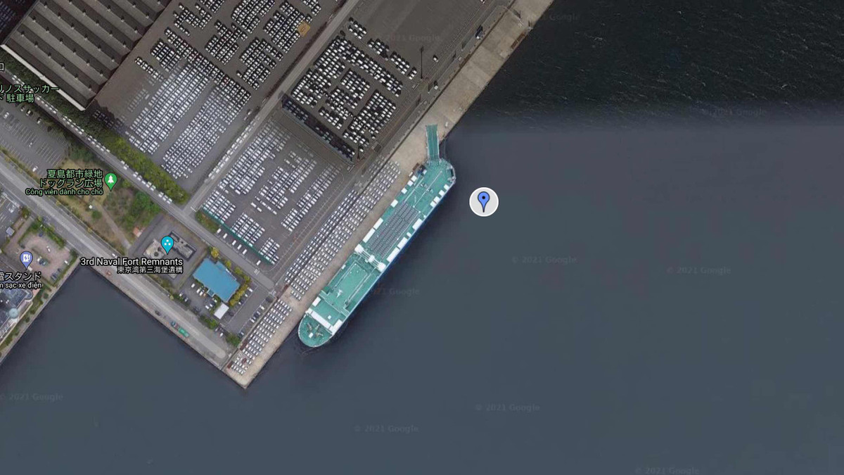  USS Ronald Reagan (CVN-76) là tàu sân bay thứ 9 của lớp Nimitz. Đây là tàu chiến đầu tiên được đặt theo tên một cựu tổng thống còn sống (tại thời điểm ra mắt). CVN-76 đã được triển khai làm nhiệm vụ hỗ trợ trong chiến dịch Tự do Iraq năm 2003, chiến dịch Tự do bền vững Afghanistan. Đầu năm 2020, đại dịch Covid-19 lây lan trên CVN-76 khiến căn cứ hải quân tại Tokyo (Nhật Bản), nơi tàu sân bay trú đóng bị phong tỏa. Tháng 6/2021, CVN-76 được điều động đến Trung Đông, hỗ trợ rút lính Mỹ khỏi Afghanistan.