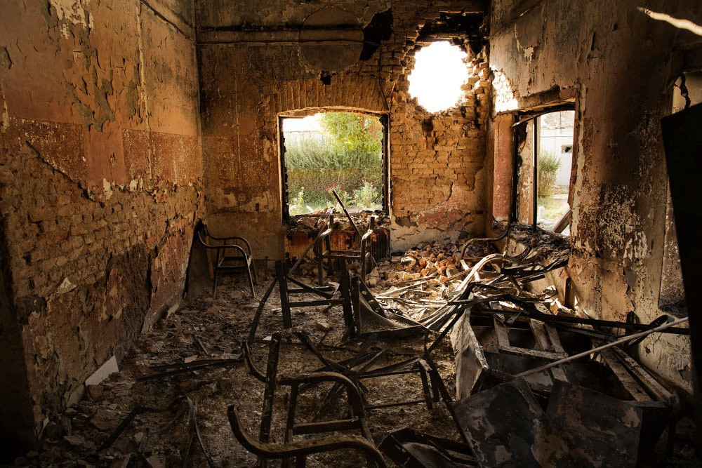 Một báo cáo của Liên Hợp Quốc cho biết 2018 là năm chết chóc nhất của cuộc chiến Afghanistan, với gần 4.000 thường dân thiệt mạng, trong đó 63% do các cuộc tấn công của Taliban. Lực lượng Mỹ và đồng minh chịu trách nhiệm cho 4% thiệt hại sinh mạng của dân thường Afghanistan.