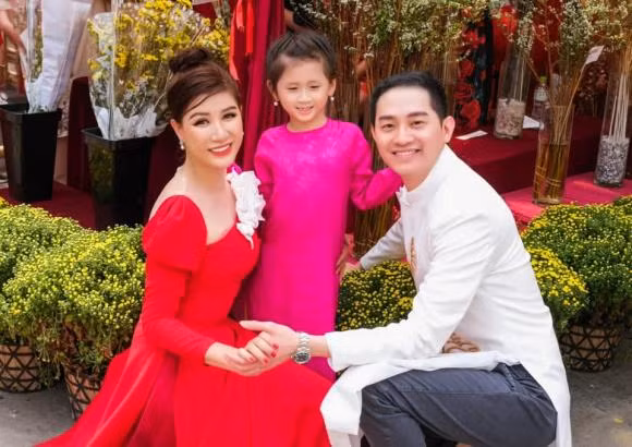 Trang Trần còn nhắc nhở những cô gái chú ý đến ông xã Trang Tran con nhac nho nhung co gai chu y den ong xa