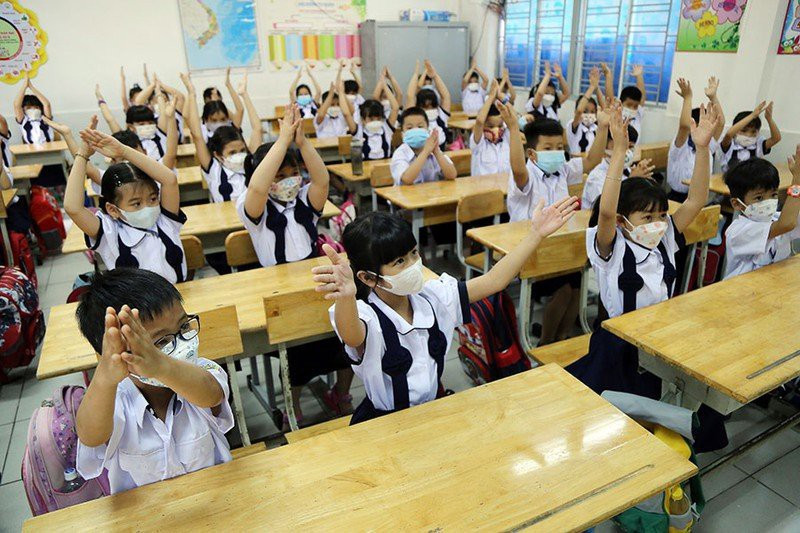 Ha Noi hoa toc yeu cau hoc sinh 18 huyen, thi xa dung hoc tap trung