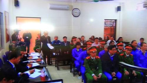 Phiên tòa xét xử 'bầu' Kiên và đồng phạm ngày 01/12.