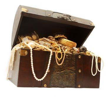 Trước tình thế đó, hải quân hoàng gia đã điều một lực lượng lớn và đã tiêu diệt được Blackbeard vào tháng 11/1718. Trước khi bị Đại úy Robert Maynard chém đầu, Blackbeard không hé răng khai nơi cất giấu kho báu của mình.