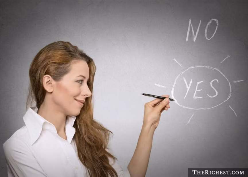 4. Phụ nữ không muốn đi bầu cử. Năm 1905, Tổng thống Mỹ Stephen Grover Cleveland tuyên bố rằng "phụ nữ thông minh và có trách nhiệm không muốn đi bỏ phiếu". Sự thực đã chứng minh tiên đoán của Tổng thống Cleveland là hoàn toàn sai.