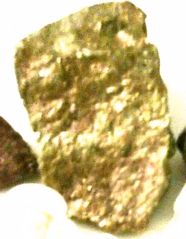 Sau đêm phát hiện ra những quặng vàng giá trị, Adams đã rời khỏi khu mỏ.