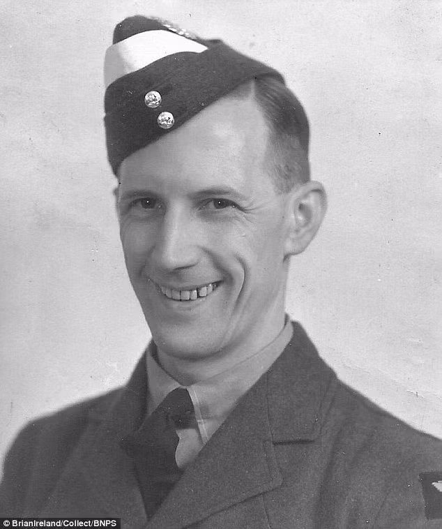 Alfred Columbine là một trong số 2 thành viên phi hành đoàn mất tích sau khi máy bay Halifax bị chiến hạm của Đức quốc xã bắn hạ.