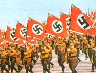 2. Đức quốc xã bị ám ảnh bởi cuộc xâm lược Thụy Sỹ. Từ giữa năm 1939 - tháng 6/1941, quân đội Đức quốc xã đã tiến hành xâm lược và chiếm đóng Hà Lan, Bỉ, Luxembourg, Pháp, Đan Mạch, Nam Tư, Hy Lạp, Na Uy và Ba Lan.