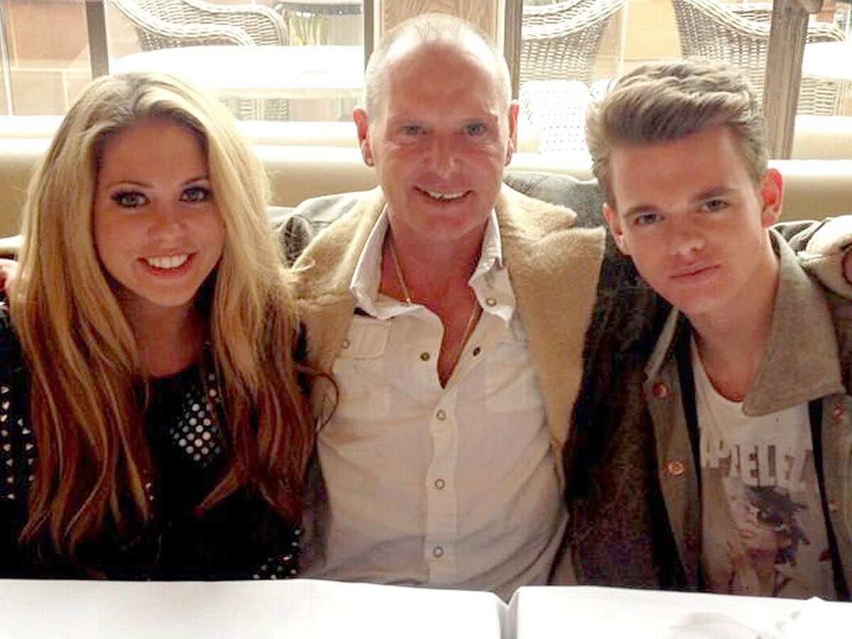 Paul và Sheryl Gascoigne kết hôn vào năm 1996, sau đó nhanh chóng chia tay vào năm 1998. Bianca thực chất là con riêng của Sheryl và chồng cũ.