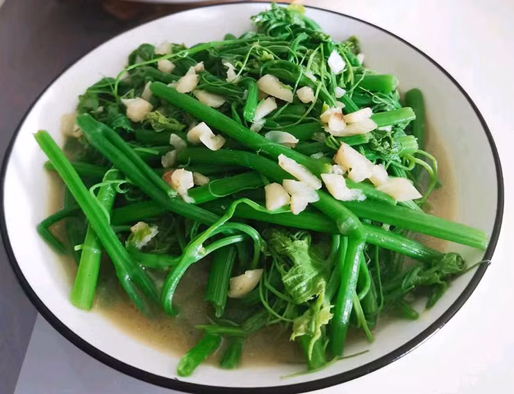 Ngon su su xao toi bo than trang duong va la vi thuoc quy-Hinh-3