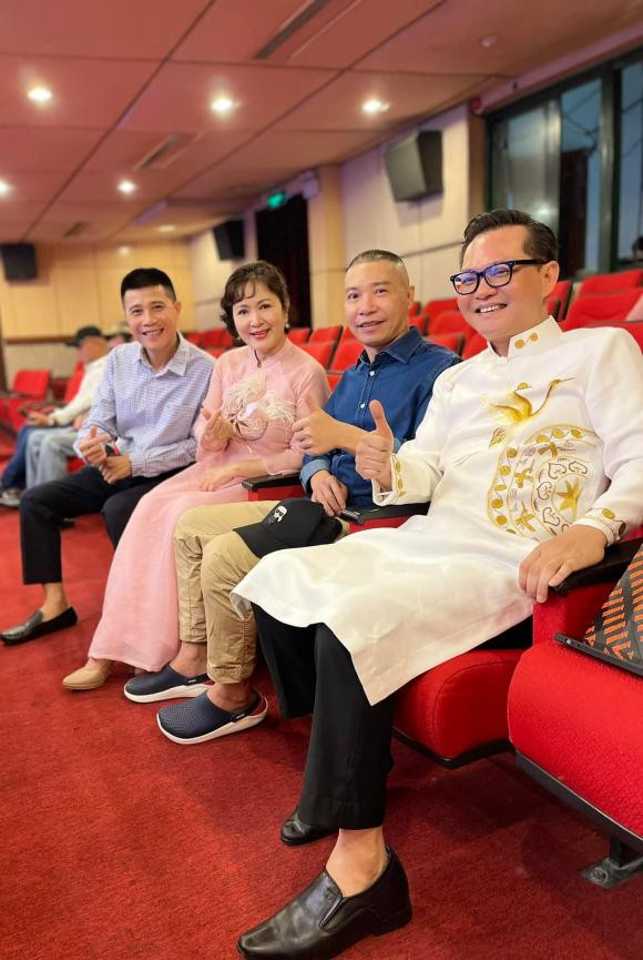 Bất ngờ trước diện mạo hiện tại ở tuổi 65 của NSND Hoàng Cúc - Hình 2 Bat ngo truoc dien mao hien tai o tuoi 65 cua NSND Hoang Cuc-Hinh-2