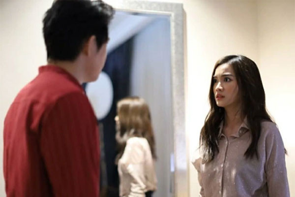 Chong doi ban nha chua benh cho anh, vo dap khien anh run lay bay