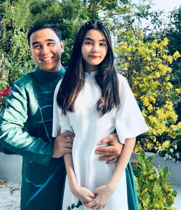 Được gọi là ông bố quốc dân, phản ứng của MC Quyền Linh sao? - Hình 3 Duoc goi la ong bo quoc dan, phan ung cua MC Quyen Linh sao?-Hinh-3