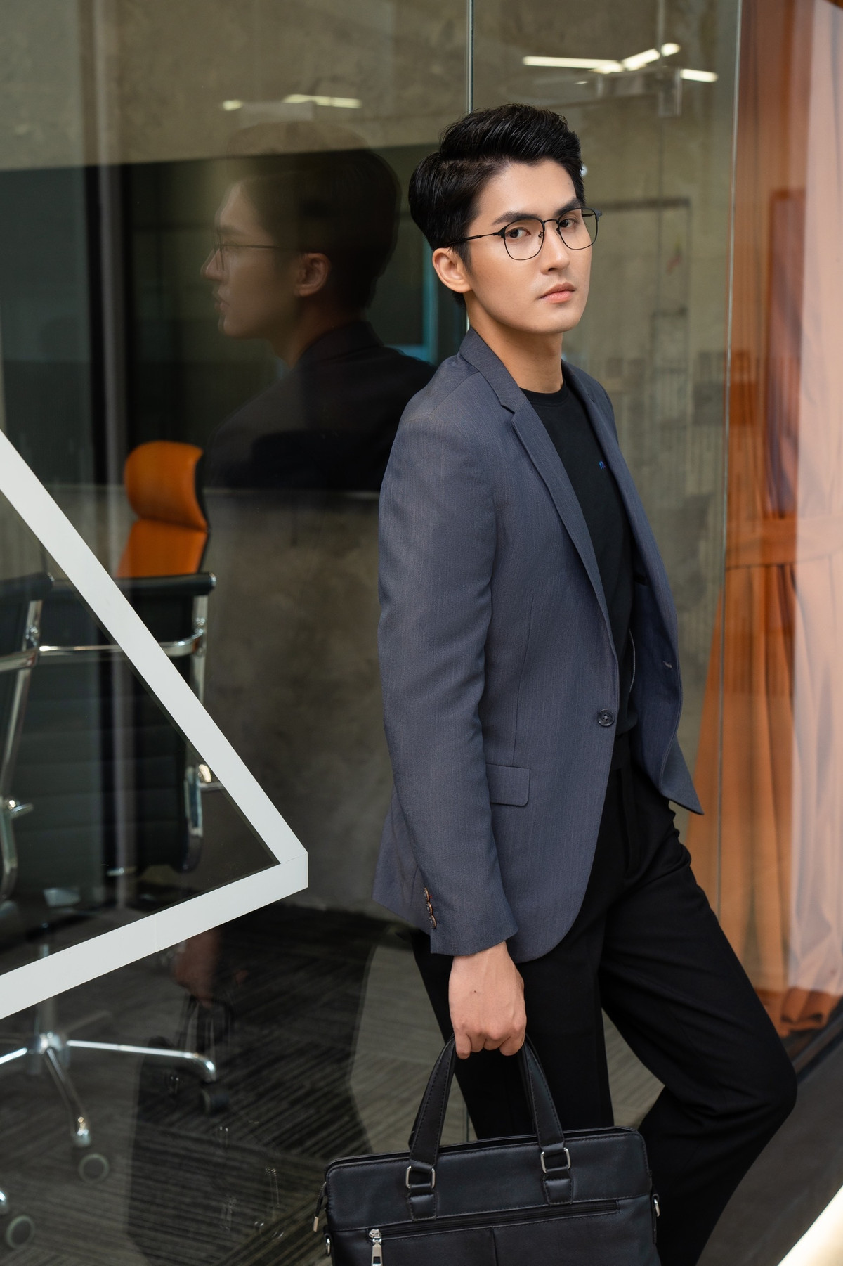 Cuộc sống hiện tại của "anh giáo" từng gây sốt với cách dạy học cực "gắt" - Hình 8 Cuoc song hien tai cua