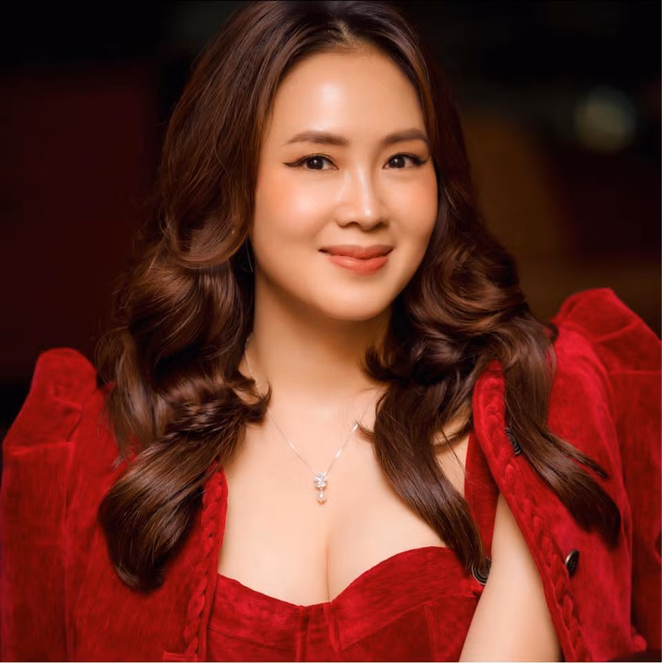 Hai ngoc nu so huu guong mat dep nhat truyen hinh Viet-Hinh-20