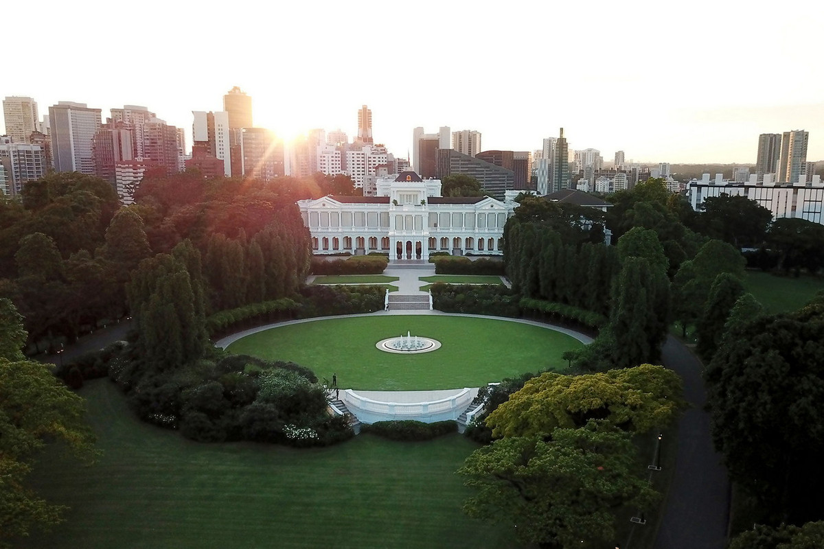 Nằm trong khuôn viên rộng 40 ha trên đồi Sophia, dinh thự này là một công trình kiến trúc hai tầng bề thế mang phong cách cổ điển, được thực dân Anh cho xây dựng từ năm 1867-1869. Ảnh: The Straits Times.