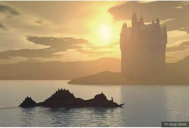 Ngày 26/8/2023, 200 chuyên gia đến từ khắp nơi trên thế giới vừa được huy động để triển khai tìm kiếm quái vật hồ Loch Ness. Đây là cuộc tìm kiếm lớn nhất trong vòng 50 năm qua để tìm ra quái vật thoắt ẩn thoắt hiện trong nhiều năm qua. Tuy nhiên, tới nay, các nhà khoa học dường như đã ra về "tay trắng".