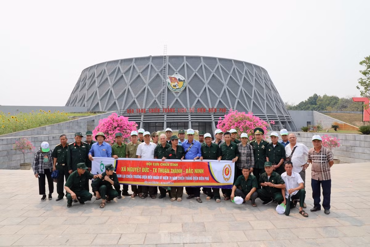 Vu khi tho so lam nen chien thang Dien Bien Phu chan dong dia cau