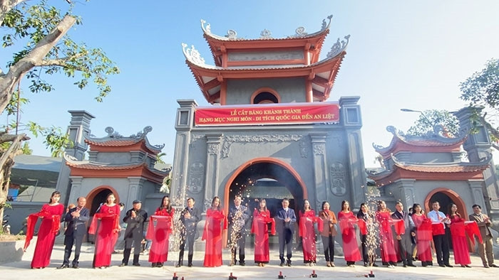 Loat di tich bien dang, hien dai hoa sau trung tu o Viet Nam-Hinh-5