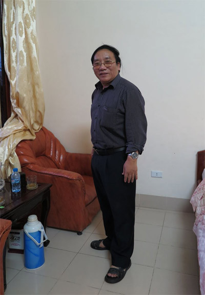 Sau khi detox, nhà thơ "mảnh mai" hơn hẳn.