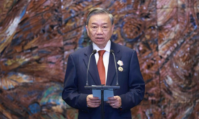 Cuba trao Huan chuong Jose Marti tang Tong Bi thu, Chu tich nuoc To Lam-Hinh-2