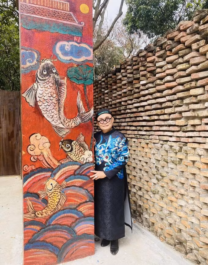 Xuan Hinh tiet lo 'noi kho' khi xay co ngoi 5.000m2-Hinh-4