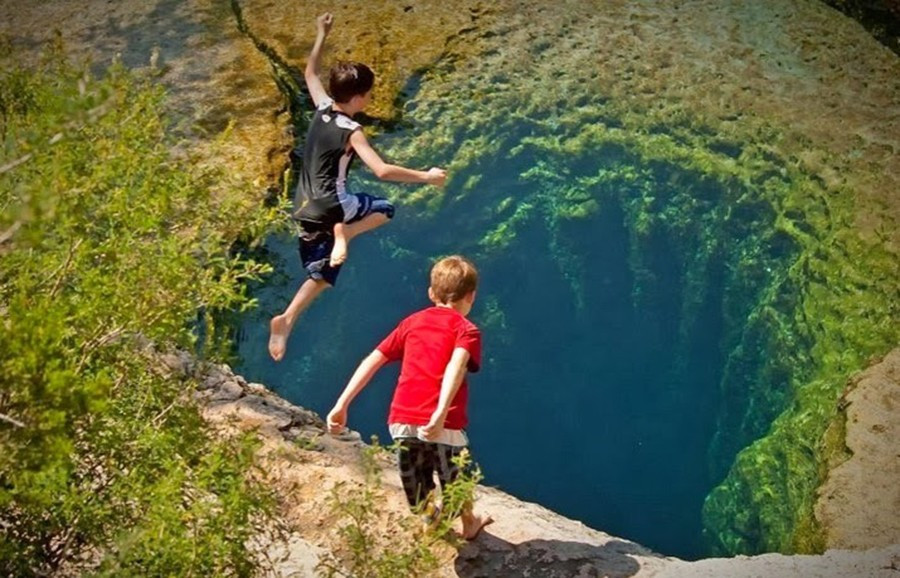 Top dia danh rung ron nhat hanh tinh