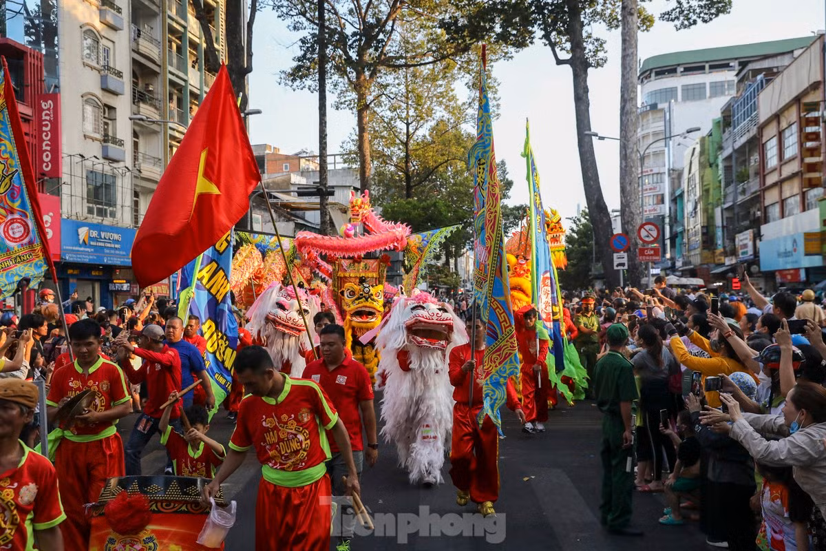 Lễ hội Tết Nguyên tiêu tại quận 5 đã được Bộ Văn hóa - Thể thao và Du lịch công nhận là Di sản văn hóa phi vật thể cấp quốc gia, thể hiện sự gìn giữ và phát huy những giá trị văn hóa tốt đẹp của người Hoa ở quận 5 nói riêng và TPHCM nói chung.
