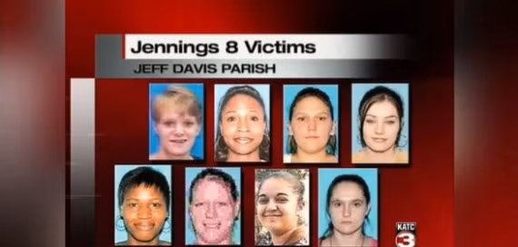 8 . Giết người hàng loạt ở Jennings, Mỹ (8 nạn nhân). Kẻ giết người bắt đầu hành trình tội ác kể từ tháng 5/2005. 8 phụ nữ bị giết hại có 2 điểm chung: bị tra tấn và bị treo bên ngoài quán bar phía bên trái thị trấn nhỏ. Dân địa phương đồn thổi, vụ giết người có liên quan đến một trong những quan chức cảnh sát. Trong khi cảnh sát Jennings cho biết, họ bất lực vì các vụ giết người không có nhiều điểm chung.