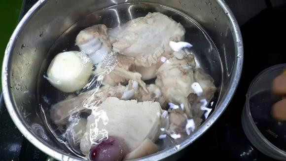 Xuong ham giau dinh duong nhung ninh trong bao lau thi ngon?