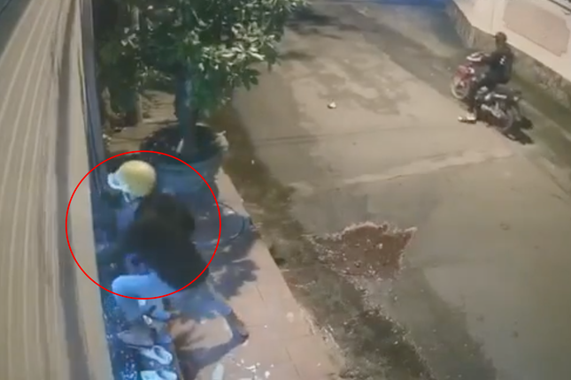 Vu vac dao chem cua nha dan: Cong an tam giu 2 nghi can-Hinh-2