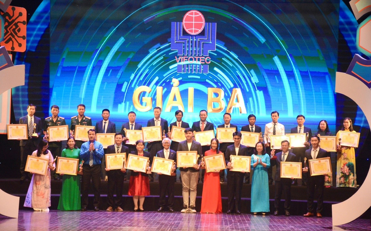 84 giai phap doat giai Hoi thi Sang tao ky thuat toan quoc lan thu 17-Hinh-3