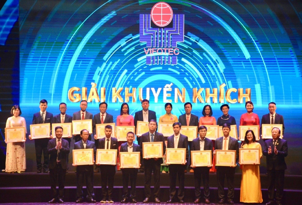 84 giai phap doat giai Hoi thi Sang tao ky thuat toan quoc lan thu 17-Hinh-2