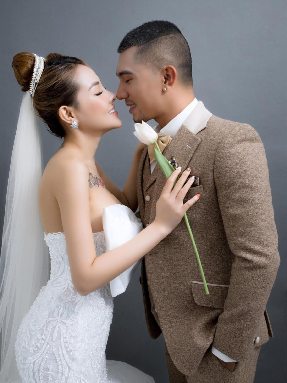 Ban trai duoc Ngan 98 tang nhan kim cuong khung-Hinh-3