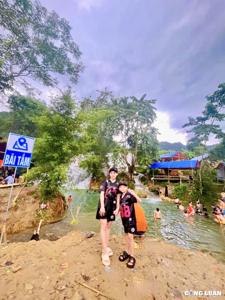 Năm 2019, UBND tỉnh ban hành quyết định công nhận thác Trăng là di tích danh lam thắng cảnh cấp tỉnh. Từ đó đến nay, thác ngày càng thu hút lượng lớn người dân địa phương đến thăm quan, trải nghiệm, nhất là mùa hè.